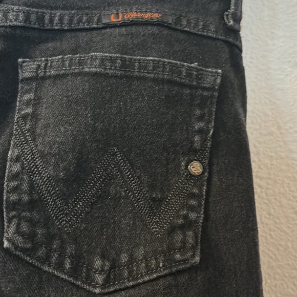 Wrangler Q-baby black raw hem jeans size 0X34 - Picture 4 of 6